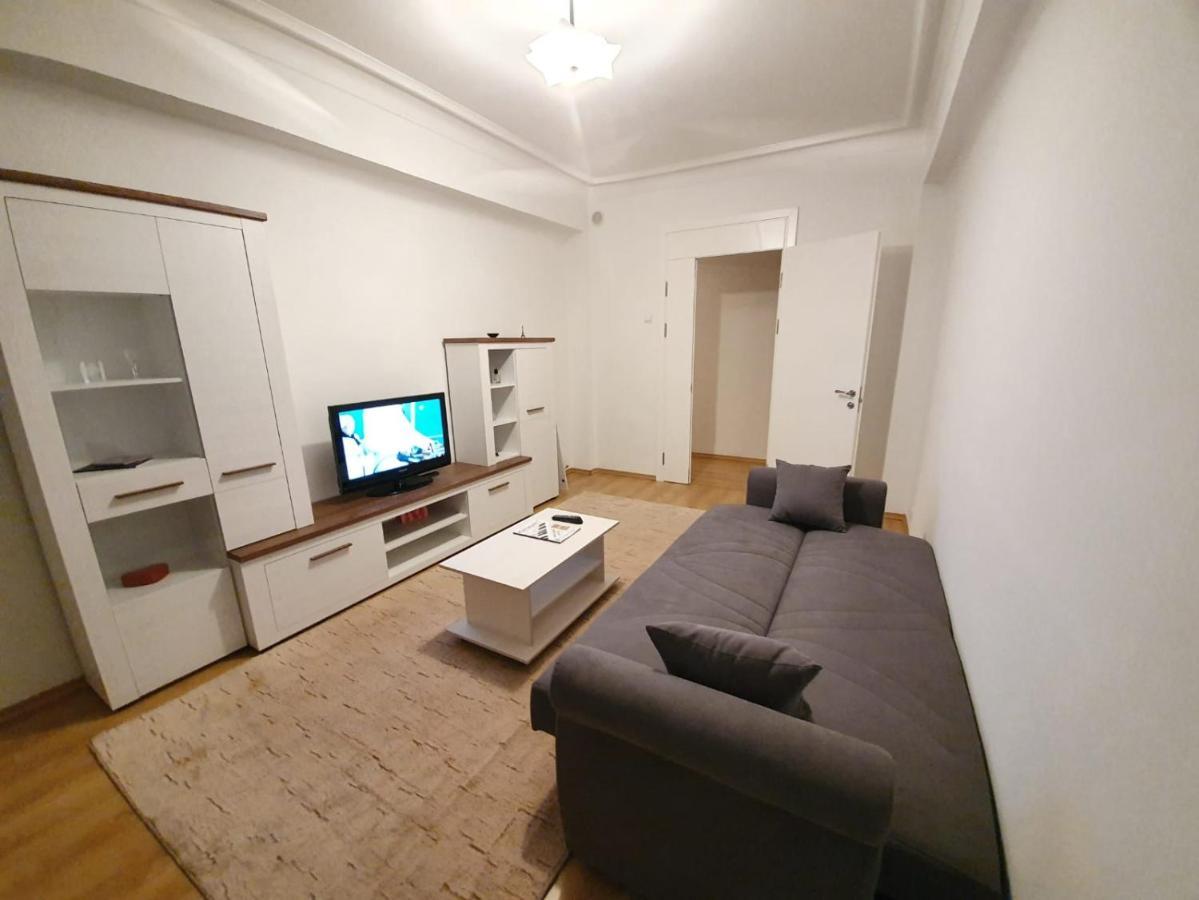 Stefan Cel Mare Boulevard Ultracentral Apartments In The Center Chisinau Exterior photo
