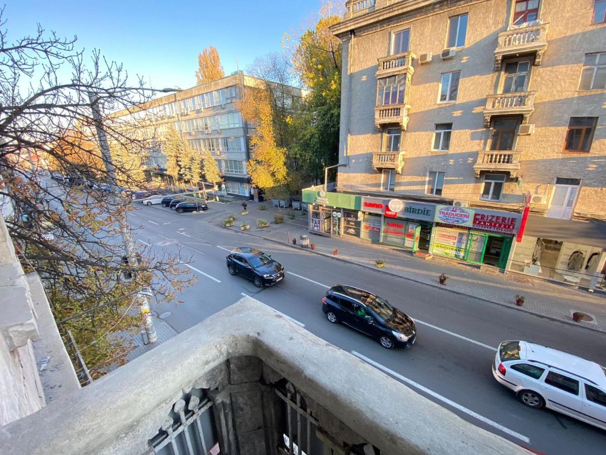 Stefan Cel Mare Boulevard Ultracentral Apartments In The Center Chisinau Exterior photo